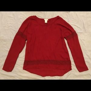 Love on a Hanger Long Sleeve‎ Top Red Lace Accents Size Small Blouse Top